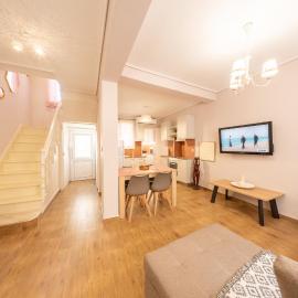 Traditional House in Mytilene Center, hotel v Mytilene