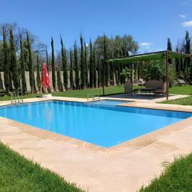 Peaceful Villa with Pool and Garden, hotel a Aghmat
