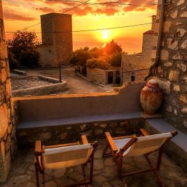 Diaks Tower Sunset Sea View Mani, Hotel in Pyrgos Dirou