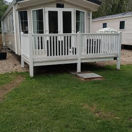 Wood Farm Caravan, מלון בStickney