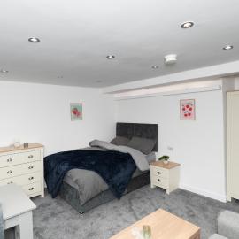 Clifton House Apartments, hotel in Leeds
