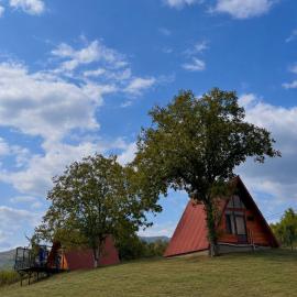 Helios racha, hotel in Ambrolauri
