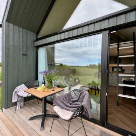 Greencabin - Cabin Escape in the Heart of Saaremaa, hotell i Pamma