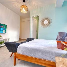 2.3 Balcony • Loft • Near City Plaza • 2nd Floor, מלון במאיאגואס