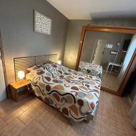 Studio proche RN145 Chez Greg, hotel di Saint-Sulpice-le-Guérétois