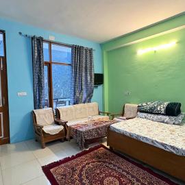 The Raulane Homestay, hotel v destinaci Kalpa