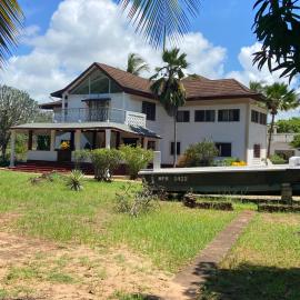 Malindi में, होटल Kizakura homes - Marine Park