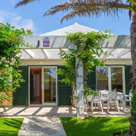 Villa Jaume, hotel in Cala en Bosc