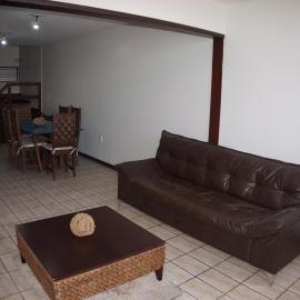 Apartamento Duplex a 500 metros do FIG,acomoda ate 14 hospedes