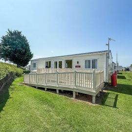 Beautiful 8 Berth Caravan At Heacham Beach In Norfolk Ref 21056C, hotel in Heacham