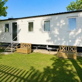Lovely Caravan At Highfield Grange Holiday Park, Essex Ref 26401E
