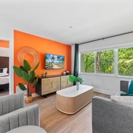 Private Beach Path, Pool & Hot Tub, Sleeps 6, hotel em Boca Raton