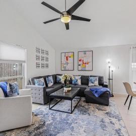 Beautiful updated home in the heart of The Colony