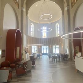 DOMITYS - Villa Molinis、ムーランのホテル