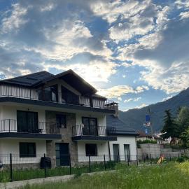 Guest House ELIYA, hotel in Devin