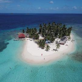 Tubasenika Island Cabins San Blas、Mamartupoのホテル
