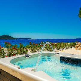 BUQEZ ECO RESORT - Beach Villa 28 - Directly by beach