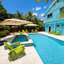Viesnīca Key Largo Home with Spa and Pool pilsētā Kīlargo