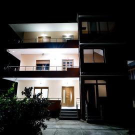Vila Lian Apartaments, hotel i Belsh
