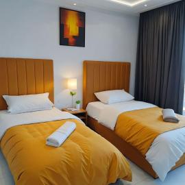 Moderne Appartement au plein Centre-Ville en Face Hilton & la Gare de Train TGV avec climatisation N2