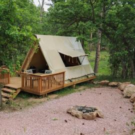 Private Woodland Glamping in the Black Hills, hotel a Hermosa