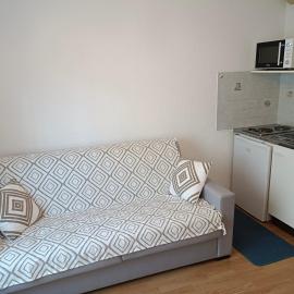 Studio PARAY CENTRE LOGIS 12, hotel in Paray-le-Monial