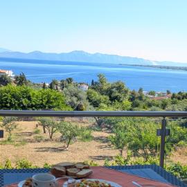 Agnandi, hotel in Neos Pirgos