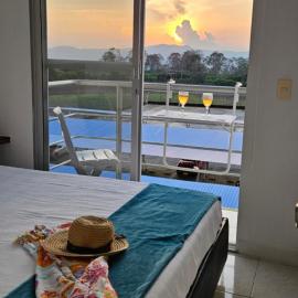 APARTAMENTO ISLABLANCA A solo 5 minutos del Parque del Cafe, hotel in Montenegro