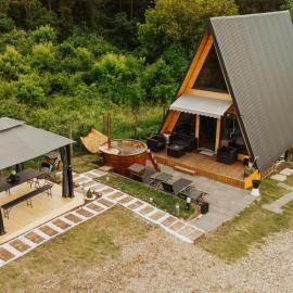 A-Forest Retreat - David's A-frame โรงแรมในOcna Mureş