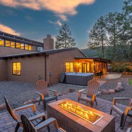 Close To Trails with Hot Tub Putting Green Fire Pit