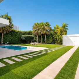 Luxurious Contemporary Villa with Private Pool in Tunis