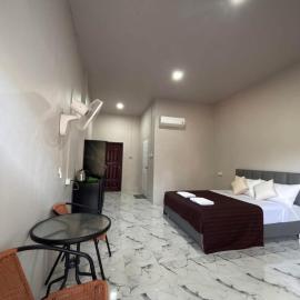Viesnīca MWELL House pilsētā Ban Klang