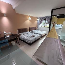 Dino House, hotel i Taiping