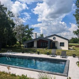 Kuća mirne duše, hotel in Topola