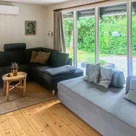 2 Bedroom Amazing Home In Hemmet