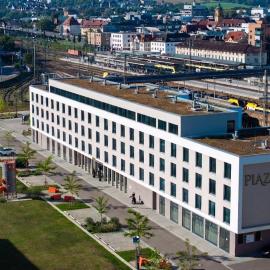 Piazza Hotel und Restaurant, viešbutis mieste Alenas