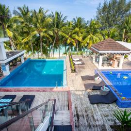 Crown Regency Beach Resort, hotel v destinaci Boracay