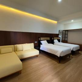 And Living Hotel, hotel en Kejayan