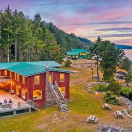 Dragon's Lodge, hotell sihtkohas Gabriola