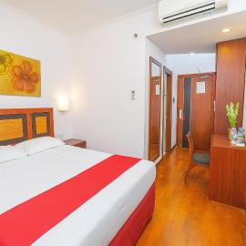 Lampion Hotel Solo, hotel a Grogol