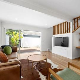 Villa Le Miramar Perfect for your Pooch Holiday، فندق في صن شاين بيتش