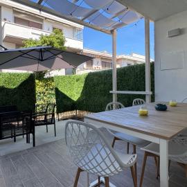 Casa Acquamarina, viešbutis mieste Torre del Lago Puccini