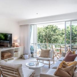Heart of Sunshine Spacious Apt Pool and Garden, hotel di Sunshine Beach