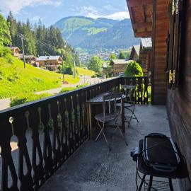 Chalet Le Saint Bernard - Sauna - Alp'in C - Châtel, hotel in Châtel