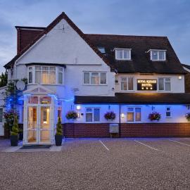 Royal Square Hotel - NEC & Birmingham Airport, hotel u gradu Marston Green