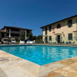 Residence Prunali, hótel í Massarosa