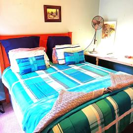 Executive Double room-2 bedrooms, lounge, TV, with private bathroom, patio