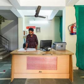 Chahal Guest House Nangloi, hotel in New Delhi
