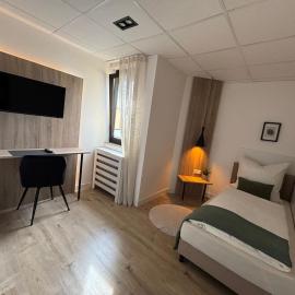 Vintage HOTEL S-Weilimdorf โรงแรมในStuttgart-Weilimdorf