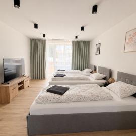 Apartmán Strážske s balkónom, Hotel in Michalovce